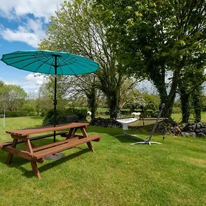https://luxury-apartment.galwayhotelsireland.net
